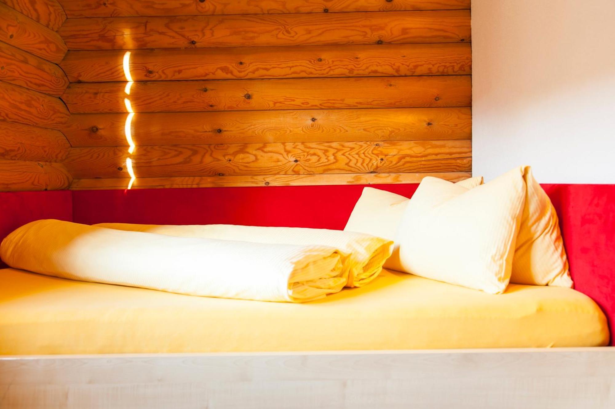 Camping Dreilaendereck Blockhuetten & Apartments ريد إم أوبيرينتال الغرفة الصورة