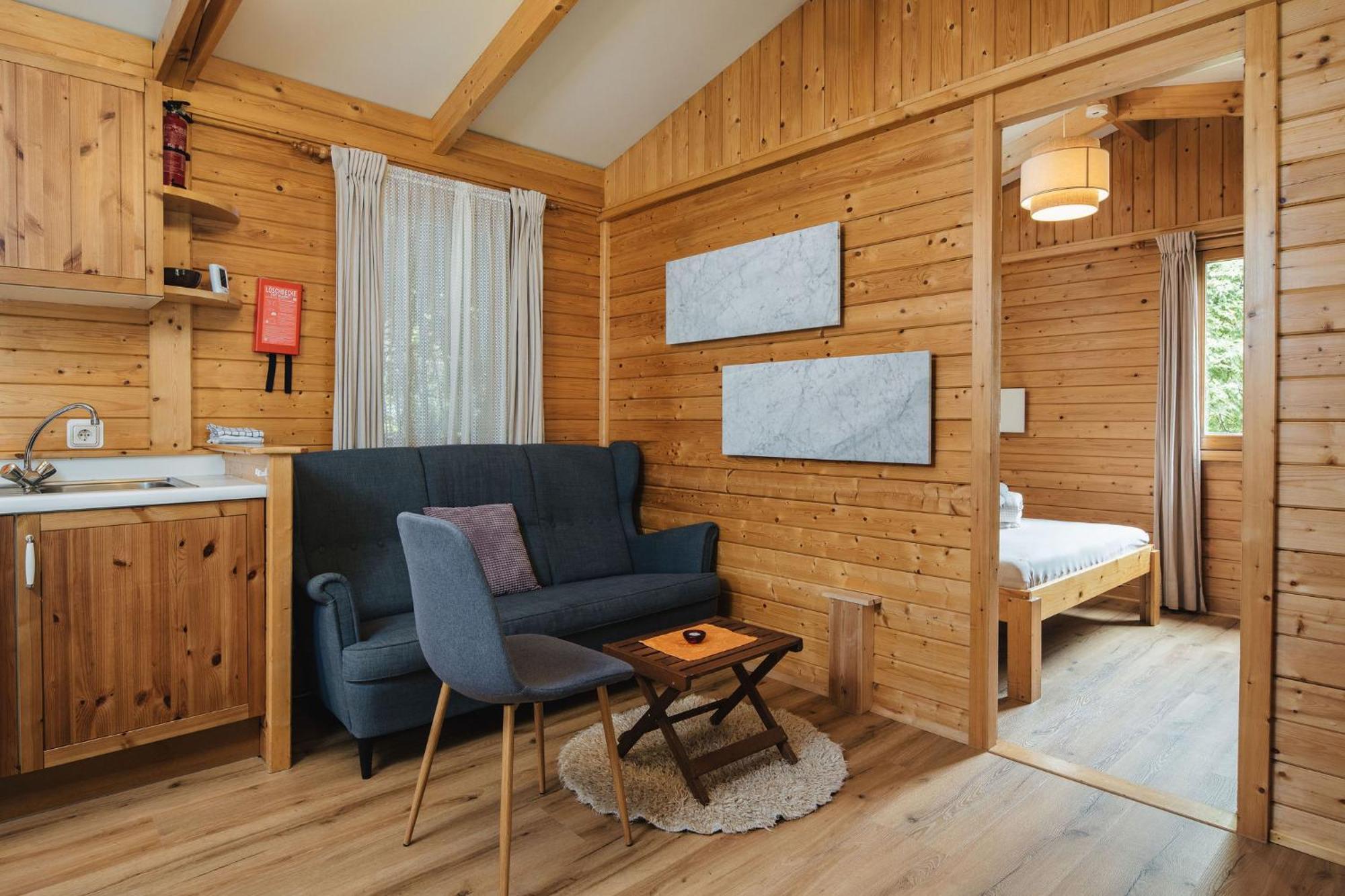 Camping Dreilaendereck Blockhuetten & Apartments ريد إم أوبيرينتال المظهر الخارجي الصورة