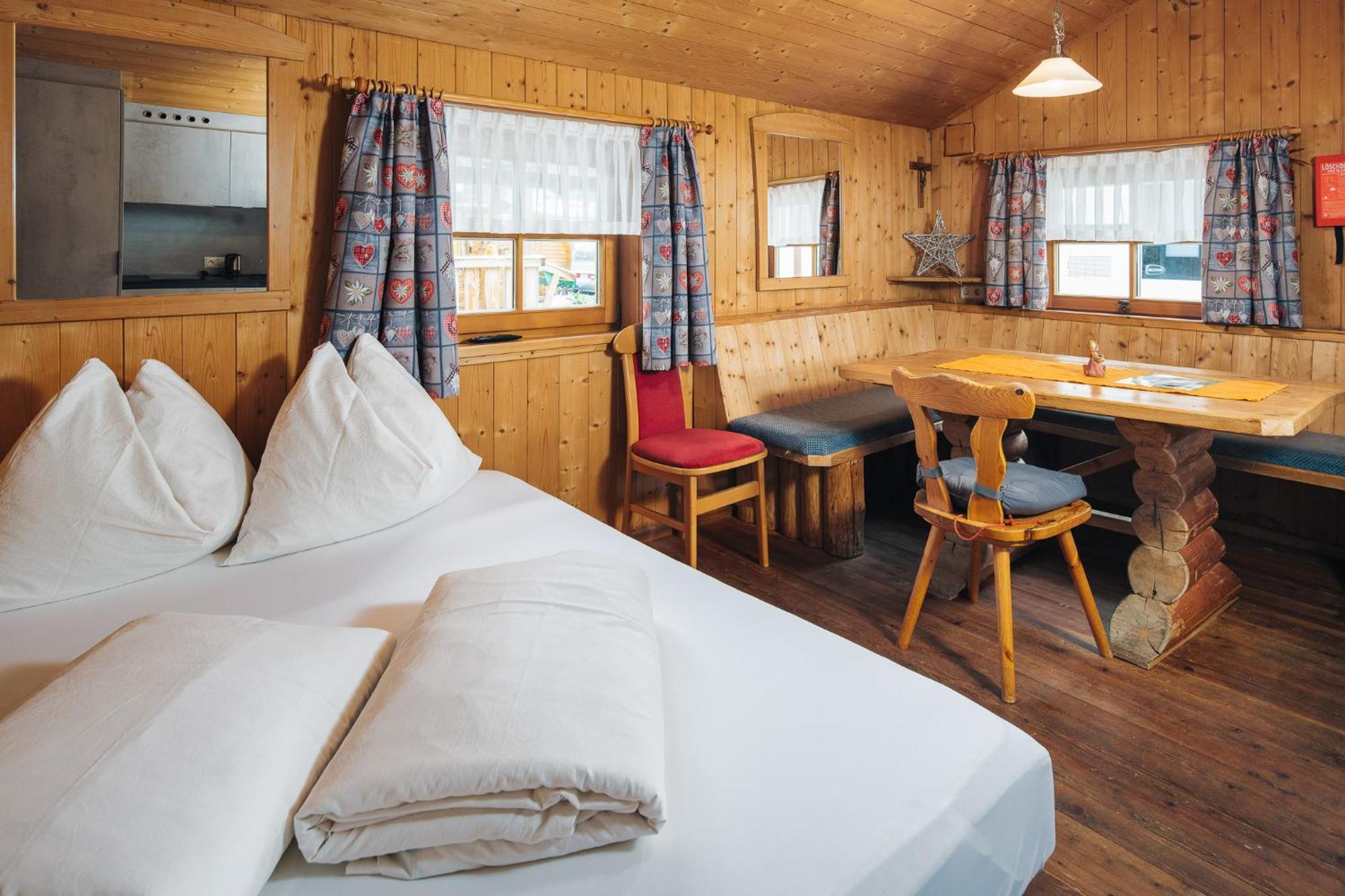 Camping Dreilaendereck Blockhuetten & Apartments ريد إم أوبيرينتال المظهر الخارجي الصورة