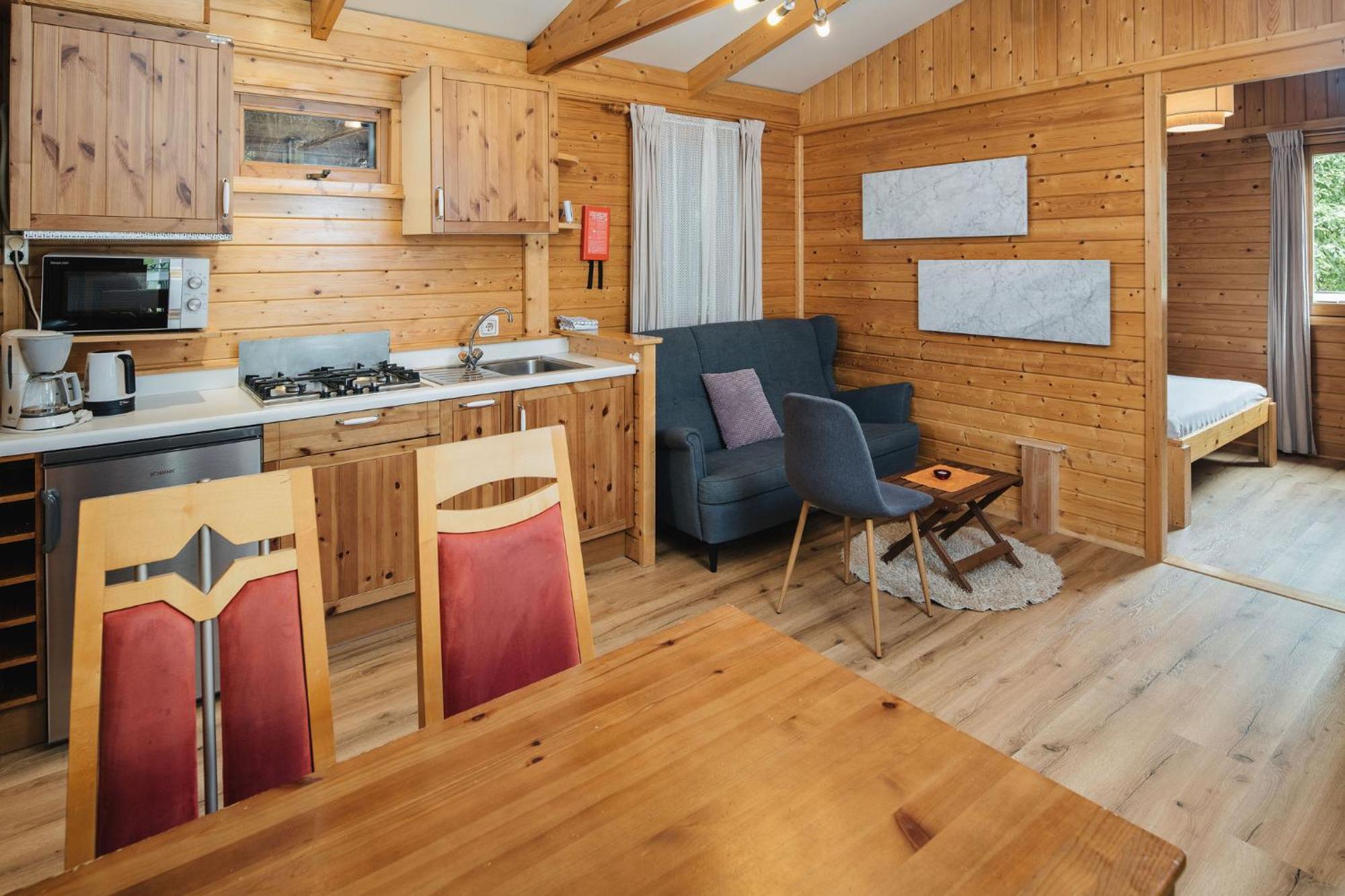 Camping Dreilaendereck Blockhuetten & Apartments ريد إم أوبيرينتال المظهر الخارجي الصورة