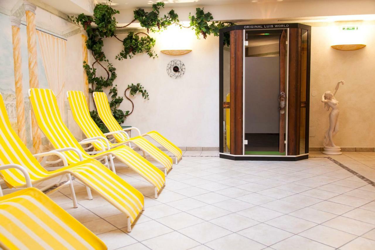 Camping Dreilaendereck Blockhuetten & Apartments ريد إم أوبيرينتال المظهر الخارجي الصورة